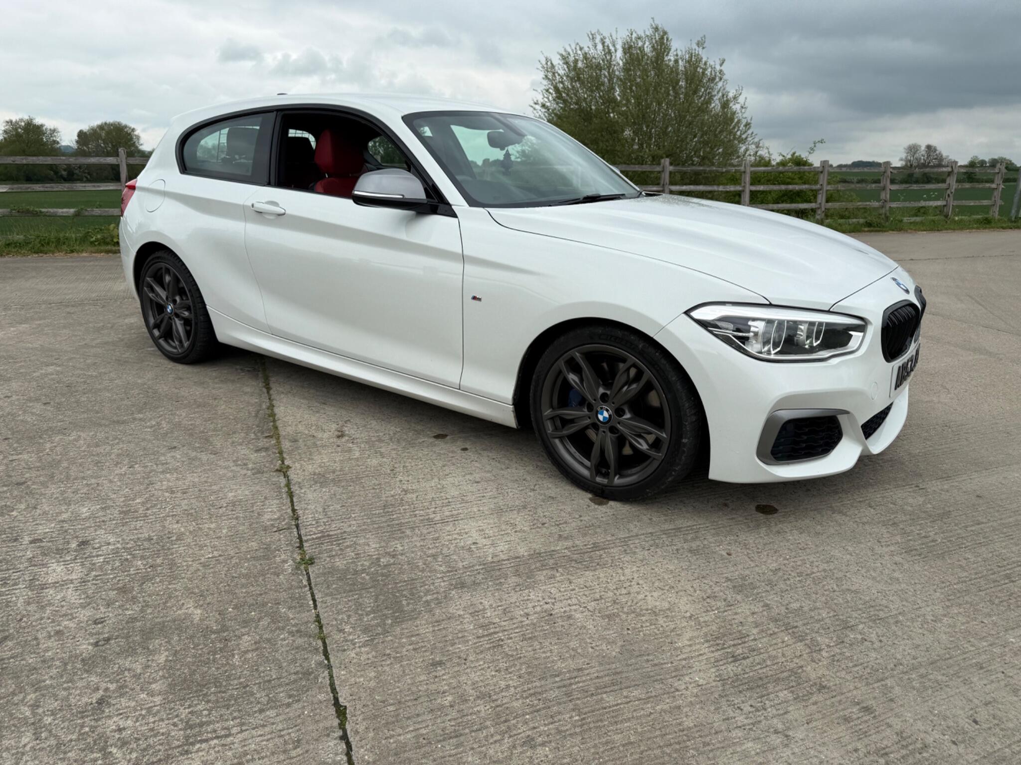 BMW 1 Series 3.0 M135i Euro 6 (s/s) 3dr — photo 55 of 92